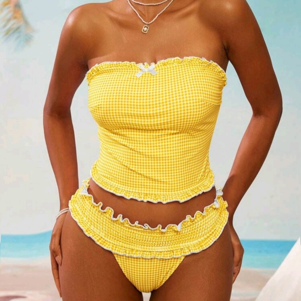 Yellow Ruffle Two-Piece Bikini Set - Picture 3 of 7